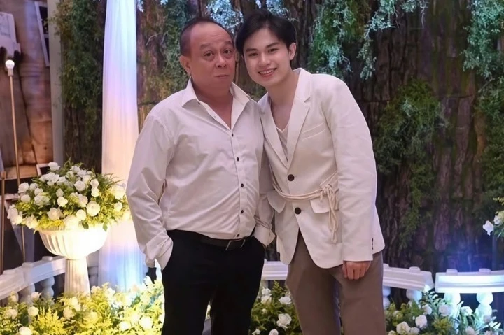 Nghệ sĩ Tiểu Bảo Quốc: Hơn 50 tuổi mới có nhà, từng cắn lưỡi cứu mình thoát chết - Hình 4