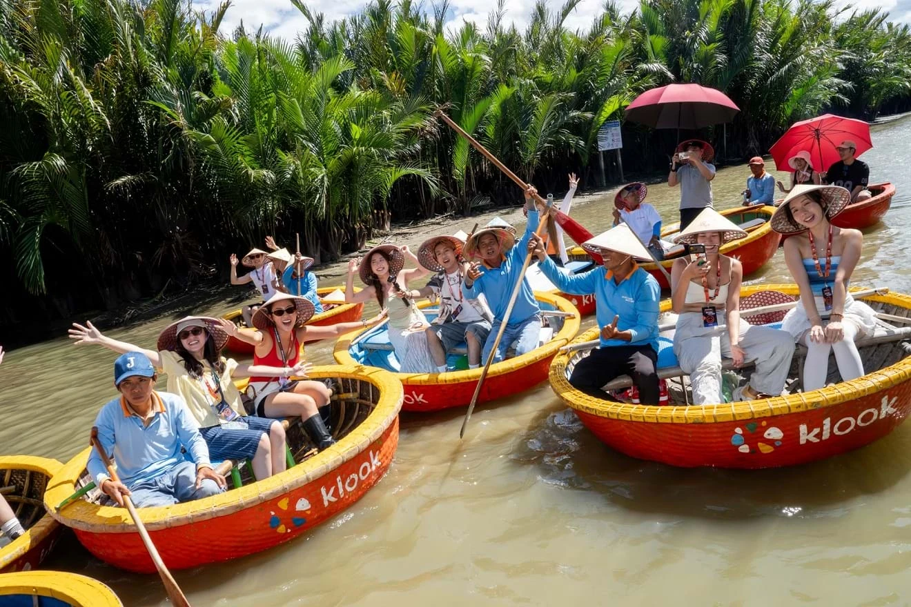 Du khách đang mở rộng bản đồ khám phá Việt Nam - Hình 1