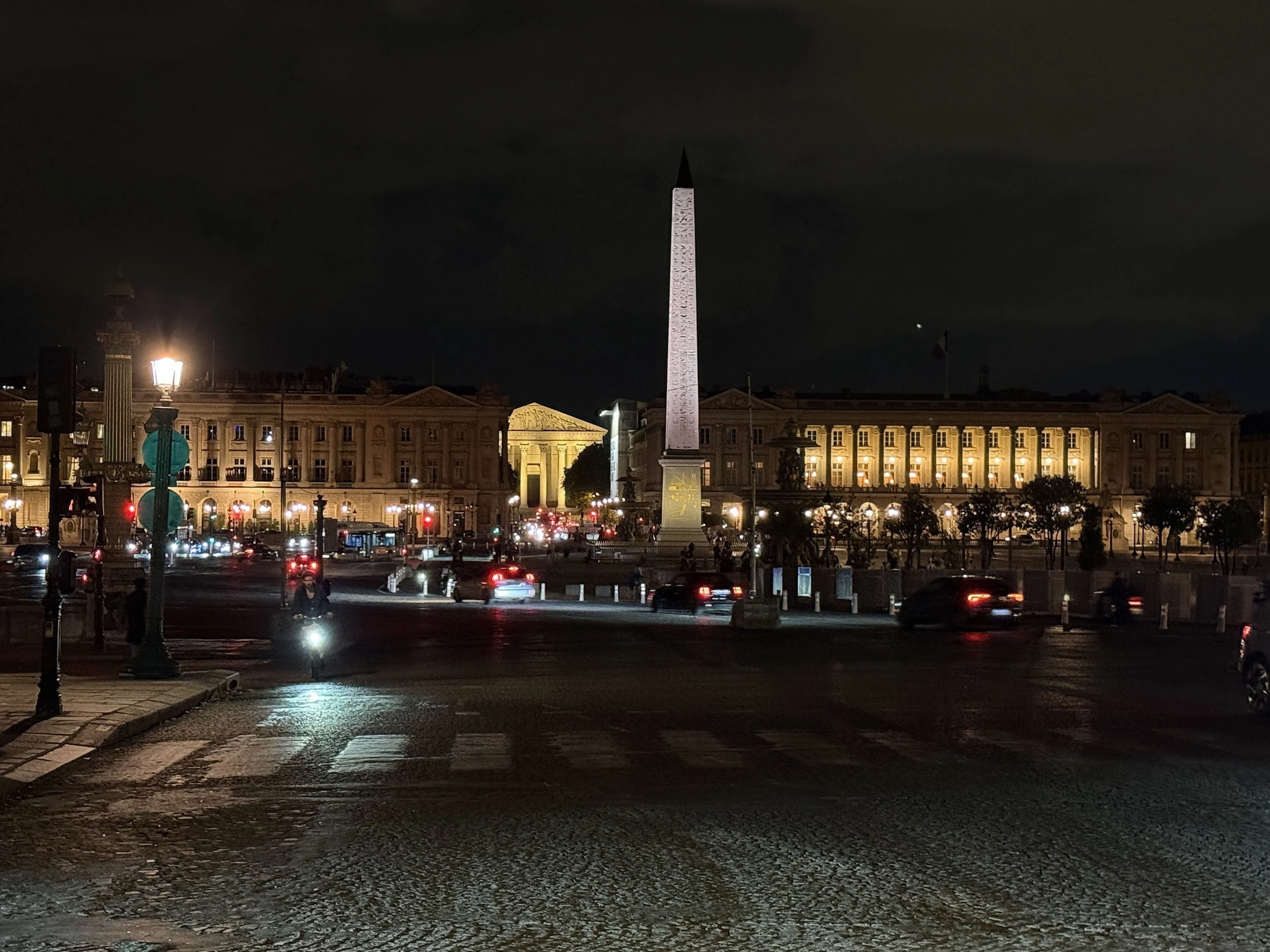 Khám phá Paris về đêm bên dòng Seine - Hình 7
