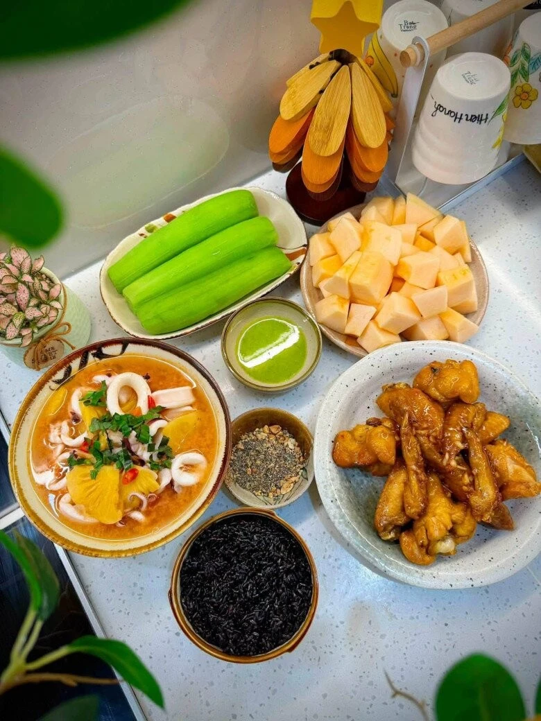 Hôm nay nấu gì: Cơm tối cực ngon, nhìn chỉ muốn ăn ngay! - Hình 1