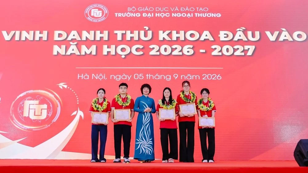 Thủ khoa thi tốt nghiệp THPT năm 2026 chọn theo học Trường ĐH Ngoại thương - Hình 2