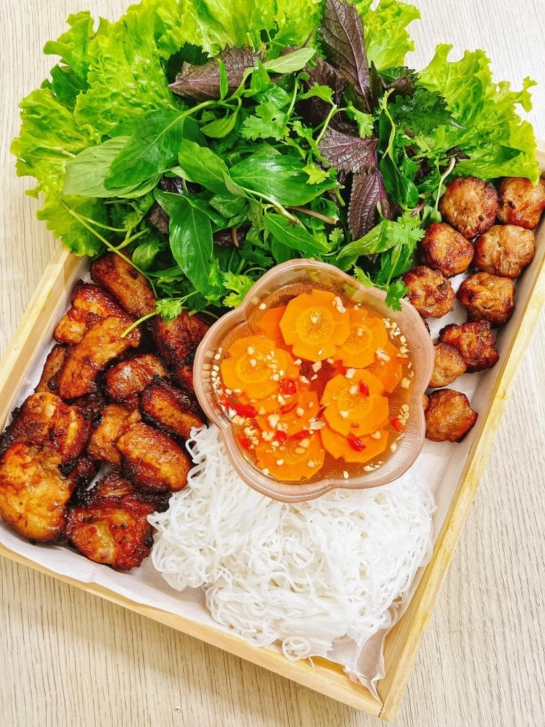 Gợi ý 5 món ngon đỉnh cấp, ăn no căng bụng chả cần nấu cơm - Hình 1