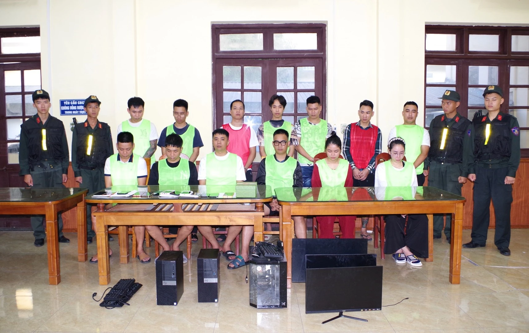 Lãnh đạo Bộ Công an đề nghị điều tra mở rộng vụ án lừa đảo 500 người dân - Hình 1