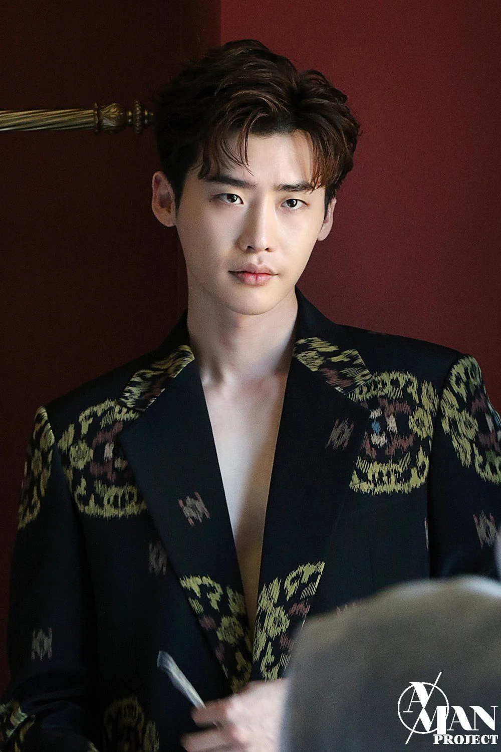 Vừa chia tay IU, Lee Jong Suk và tiểu tam tin đồn Moon Ga Young liền hẹn hò ở sự kiện lớn, hiên ngang khoe tín vật tình yêu - Hình 7