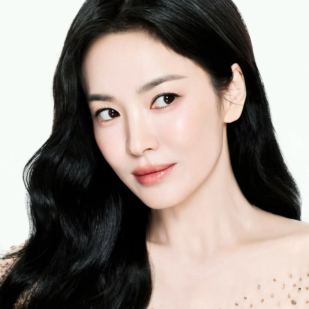 Viral nhan sắc tuổi 23 của Song Hye Kyo: So với hiện tại mà ngỡ ngàng! - Hình 6